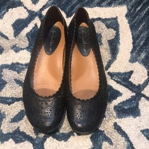 Women’s flats